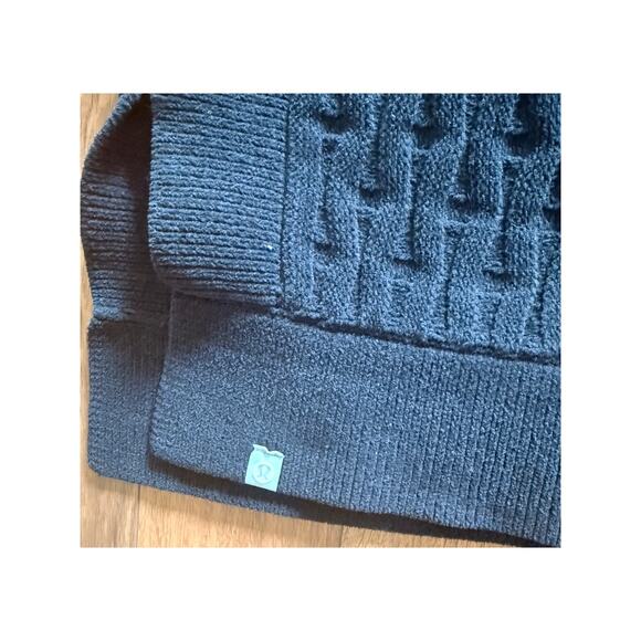 Lululemon Cable-Knit Relaxed-Fit Sweater Vest sz Med - Picture 6 of 8